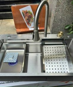 Chậu + Vòi Rửa Chén Đơn Thác Nước Inox 304 -7846
